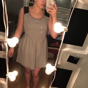 Black & white chevron pattern dress